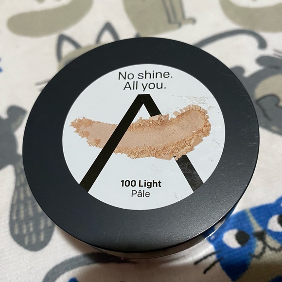 Nip 100 Light Almay loose finishing powder - Picture 3 of 3